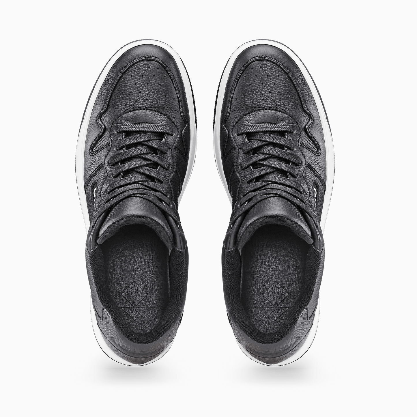 Metro in Black